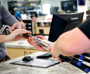 customer trading in golf clubs